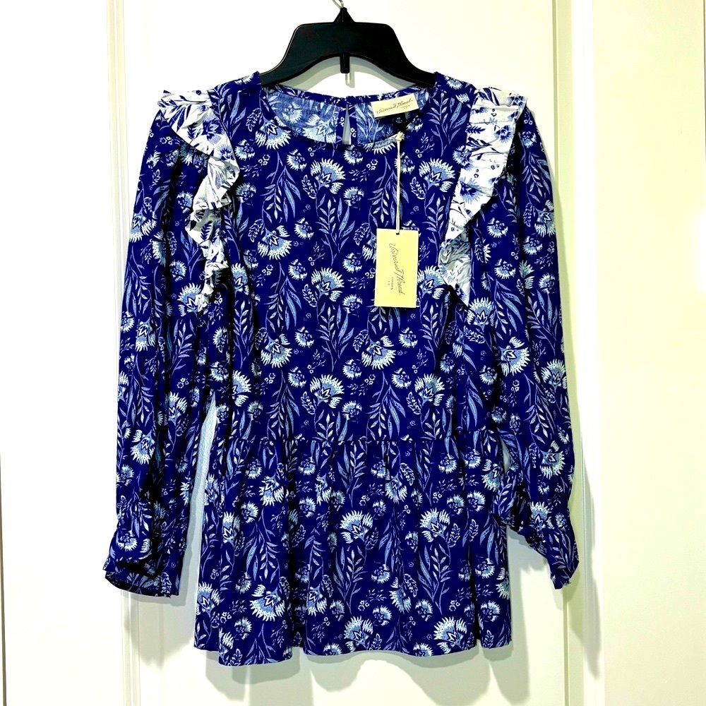 Universal Thread Ruffled Blue and White Floral Prairie Blouse Size XSmall NWT